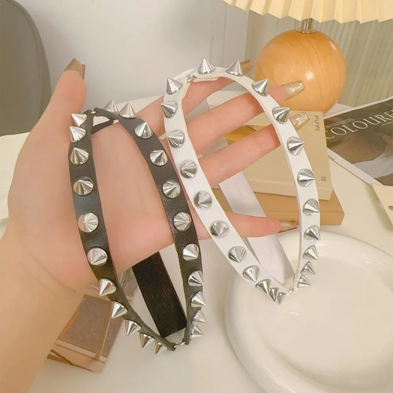 Double Row Cone Spike Leg Gart - Garter Belt Set incelemesi ve fiyatı